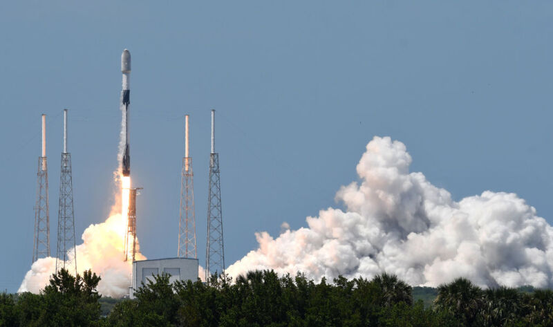 China upset about needing to dodge SpaceX Starlink satellites
