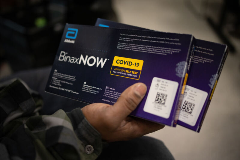 Biden’s omicron battle plan includes 500 million home test kits