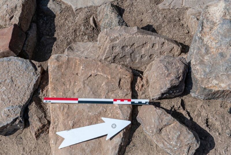 A rare find: archaeologists unearth 4,000-year-old board game in Oman