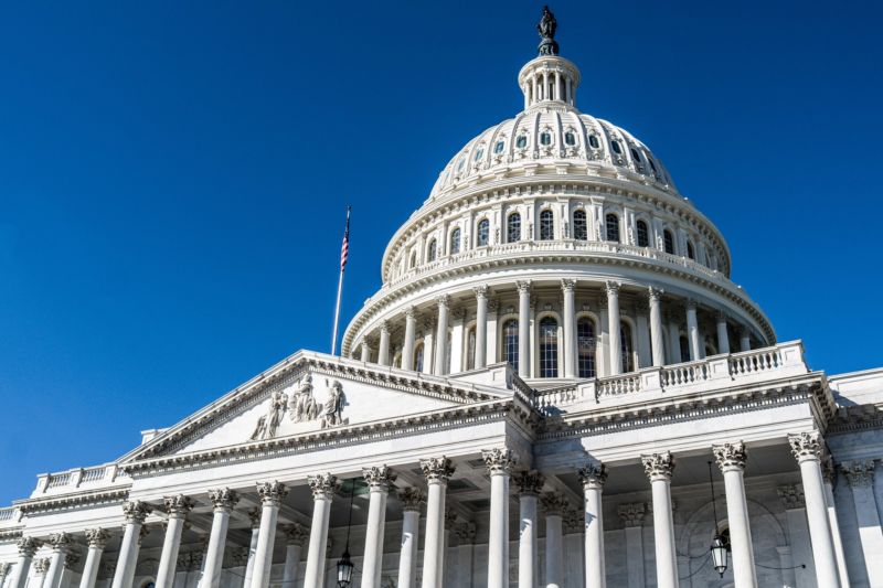 Antitrust bill that bars Big Tech self-preferencing advances in Senate