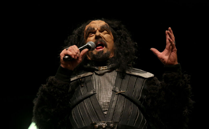 To learn Klingon or Esperanto: What invented languages can teach us