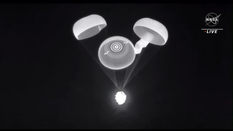NASA and SpaceX studying parachute issue but don’t see major safety concern