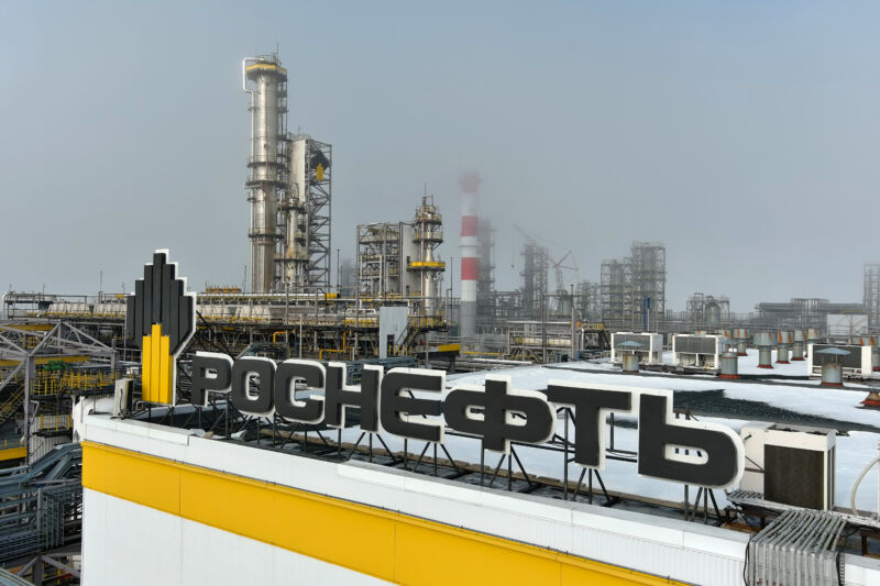 BP abandons Russian oil company stake, Shell pulls out of Nord Stream 2