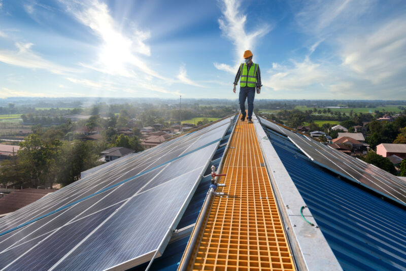 Americans want to be carbon neutral, don’t want to take needed steps