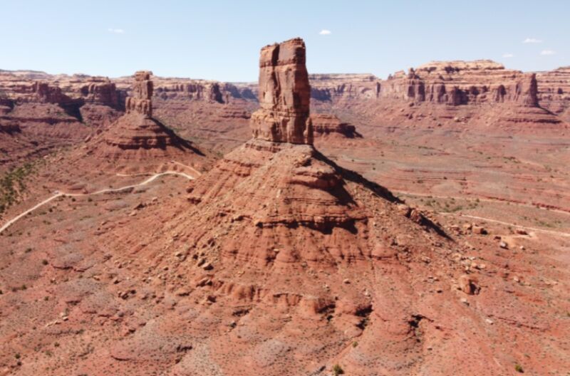 Utah’s red rock towers shake and shimmy to a predictable beat