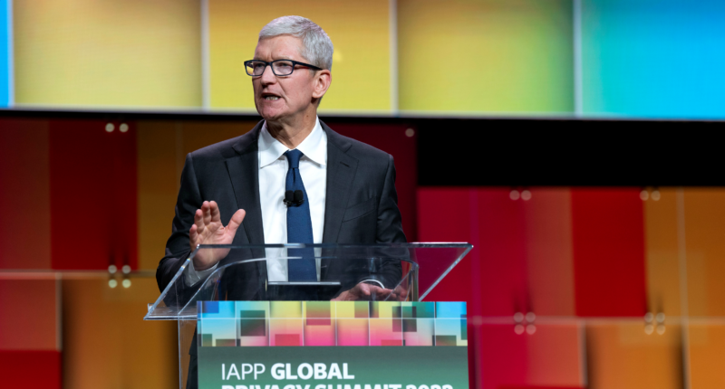 Tim Cook delivers speech railing against “data industrial complex,” sideloading