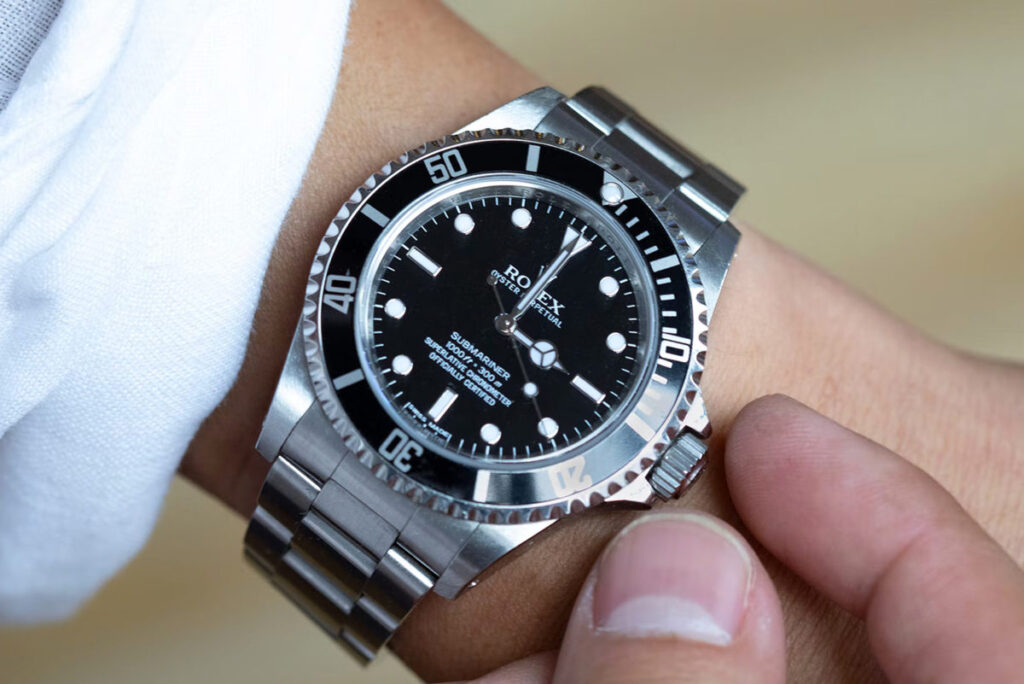 In-Depth: A 500-Year History Of How To Set The Watch