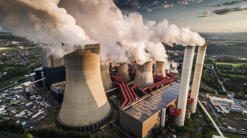 Can we cut the US’s carbon emissions in half this decade?