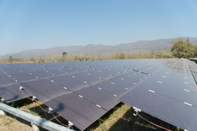 Making blockchain stop wasting energy by getting it to manage energy