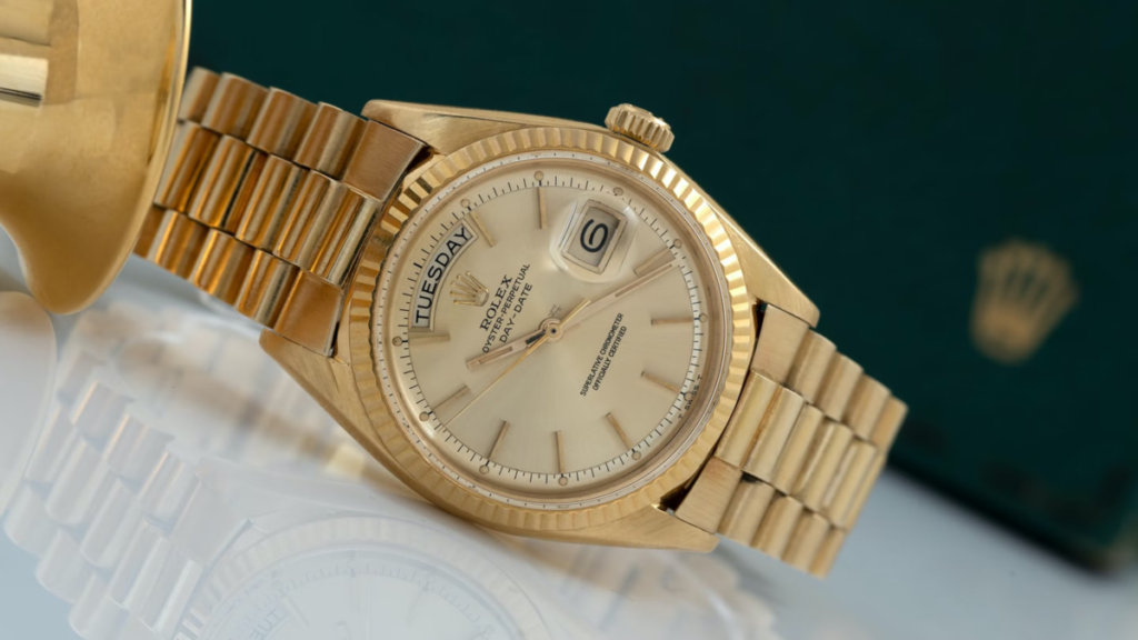 How To Look At A Watch: A Purely Personal Take