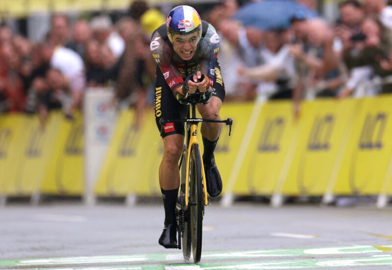 How many calories will the Tour de France winner burn?