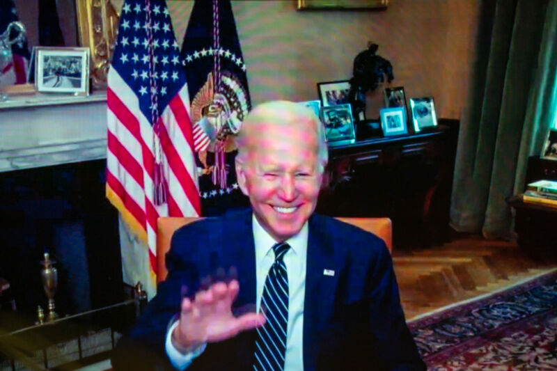 Biden tests positive again in COVID rebound, heads back to isolation [Updated]