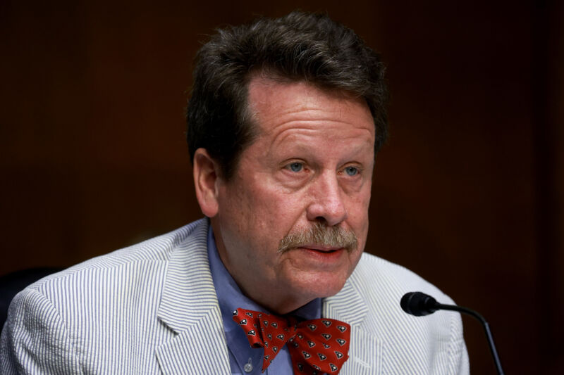 Amid infant formula disaster, Juul fiasco, FDA seeks outside review