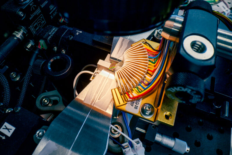 Quantum advantage showdowns have no clear winners