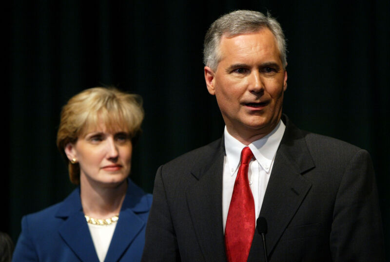 An herbal remedy caused the death of CA congressman’s wife
