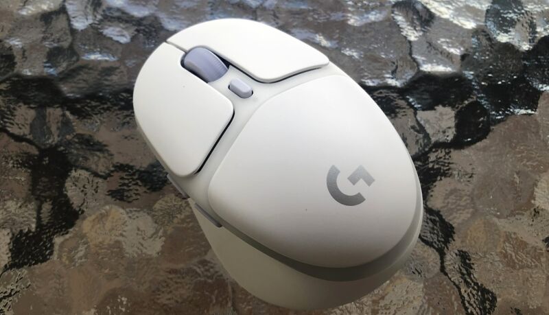 Hands-on: Logitech’s tiny G705 wireless mouse is more versatile than it looks