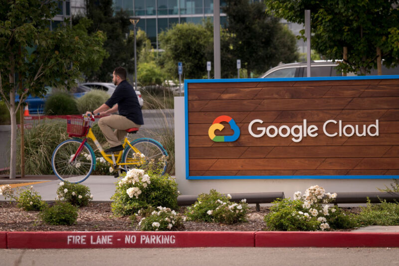 Google and Amazon want more defense contracts, despite worker protests