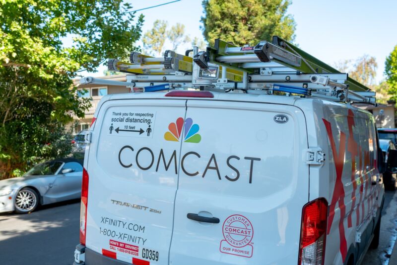 Comcast’s sneaky Broadcast TV fee hits $27, making a mockery of advertised rates