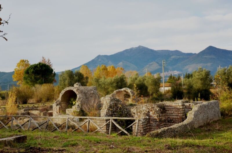 Ancient Roman concrete could self-heal thanks to “hot mixing” with quicklime
