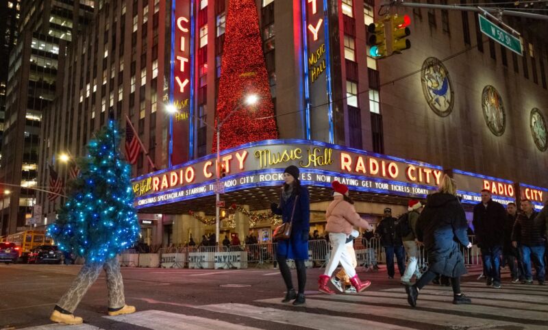 MSG probed over use of facial recognition to eject lawyers from show venues