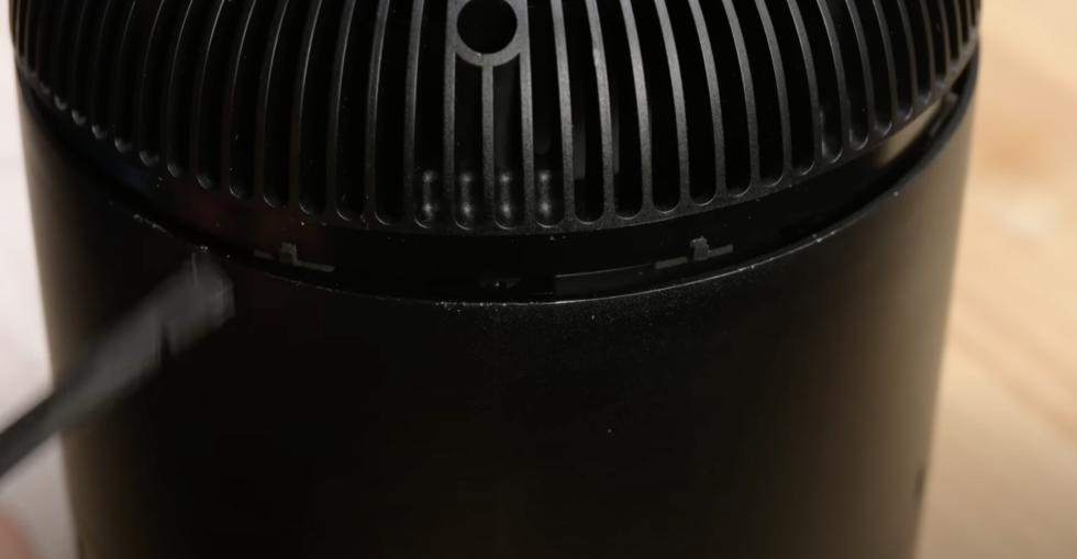 Unlike the first HomePod, the new model is not a nightmare to open up