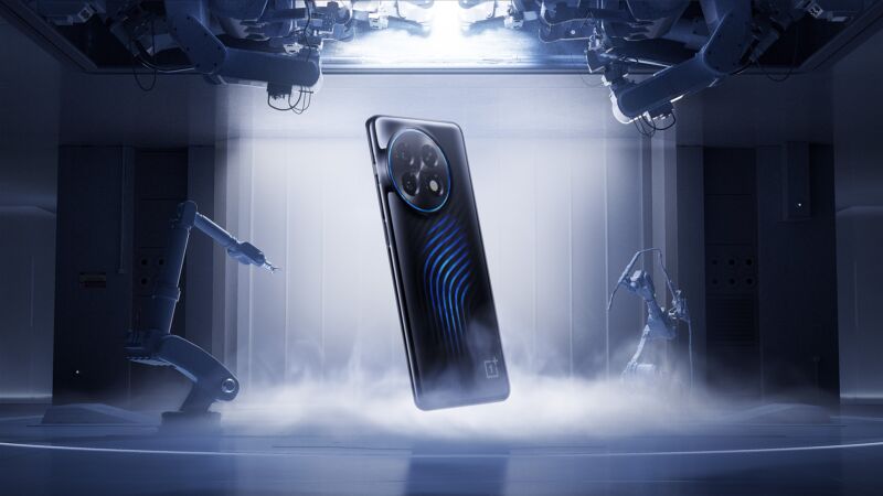 OnePlus 11 Concept brings water cooling to a phone with questionable results