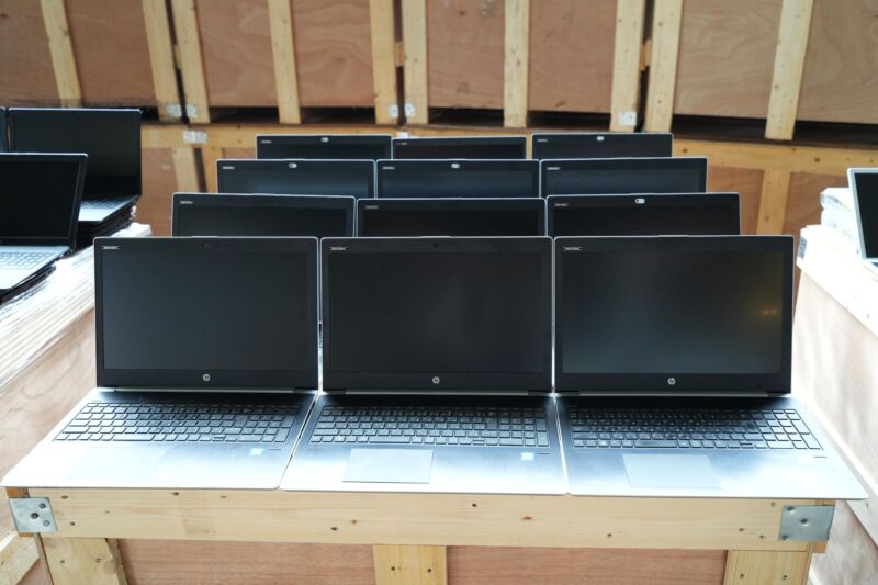 510K CPUs, HDDs & more seized as smugglers keep trying to sneak tech into China