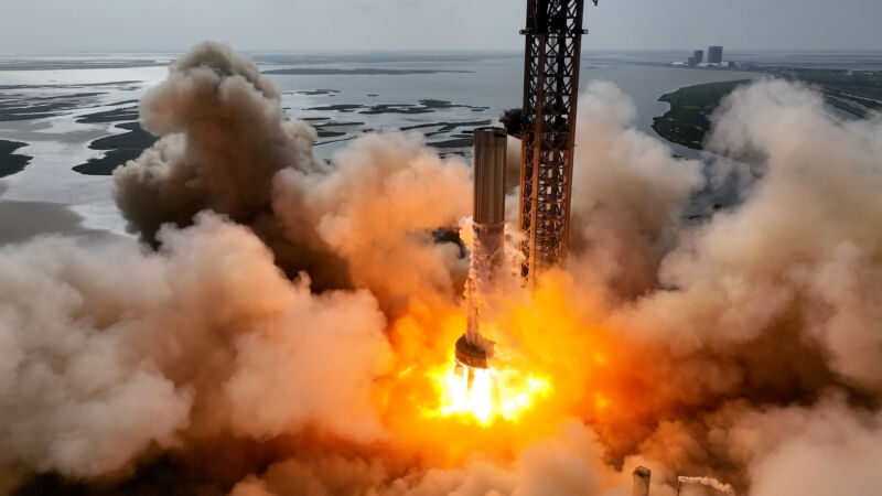 SpaceX moves Starship to launch site, and liftoff could be just days away