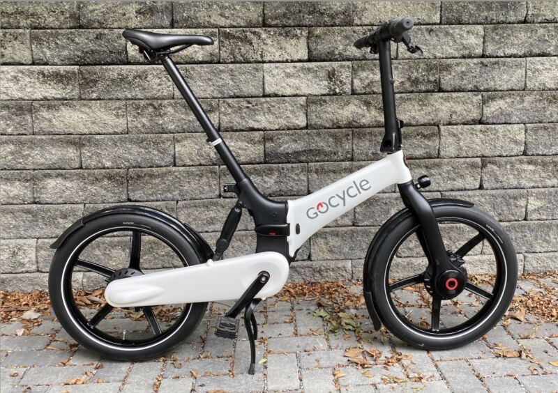 Above the fold: The people behind the Gocycle G4 thought of everything