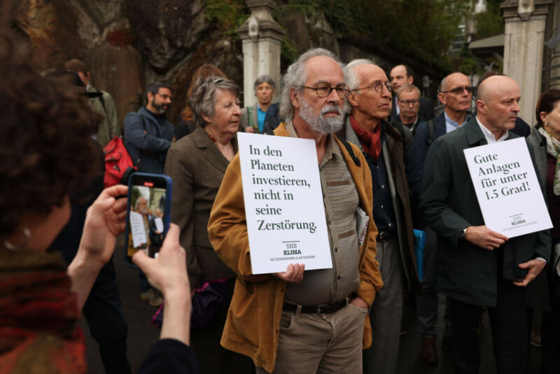The challenges and promises of climate lawsuits