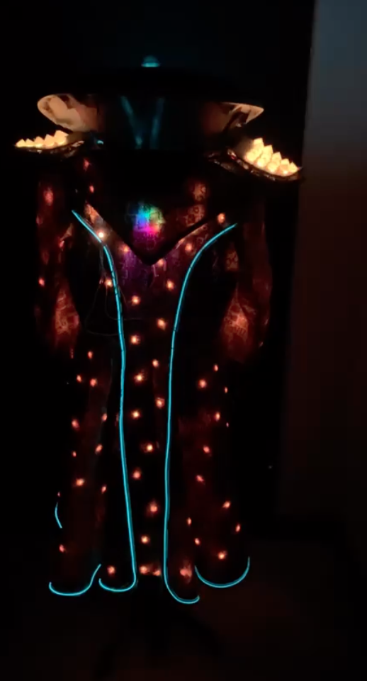 Dr. Tremendanus Light Up Frock Coat #WearableWednesday #drtremendanus #sarahhavens