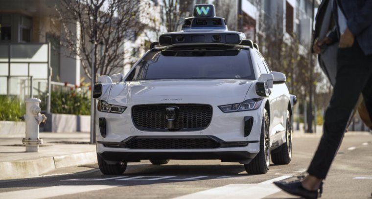 Autonomous Waymo car runs over dog in San Francisco