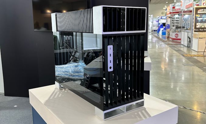 Streacom’s SG10 Passive Cooling Case Can Handle Even a GeForce RTX 4080 without Fans
