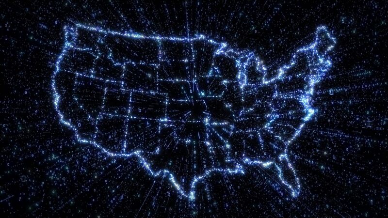 FCC chair: Speed standard of 25Mbps down, 3Mbps up isn’t good enough anymore
