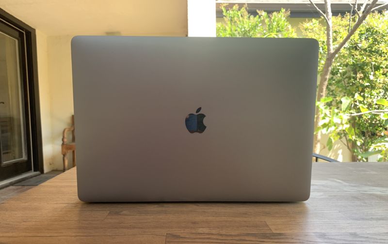 Dealmaster: Save on Apple gear, Lenovo laptops, PlayStation 5, and more