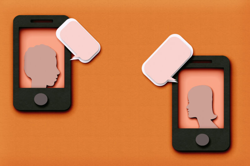 Political polarization toned down through anonymous online chats