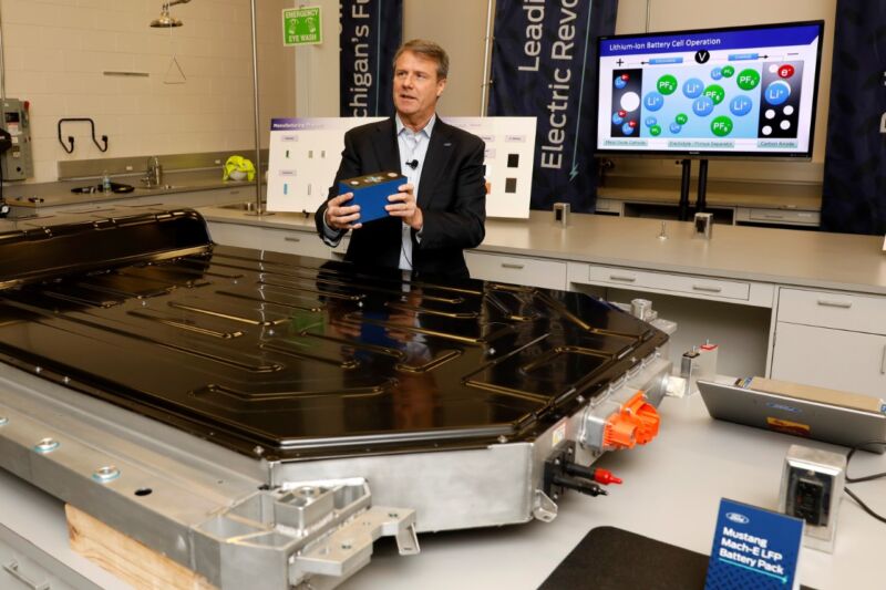 Ford pauses work on $3.5 billion battery factory in Michigan