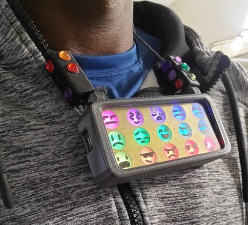 Wearable Light Display with Adafruit Feather #Wearables