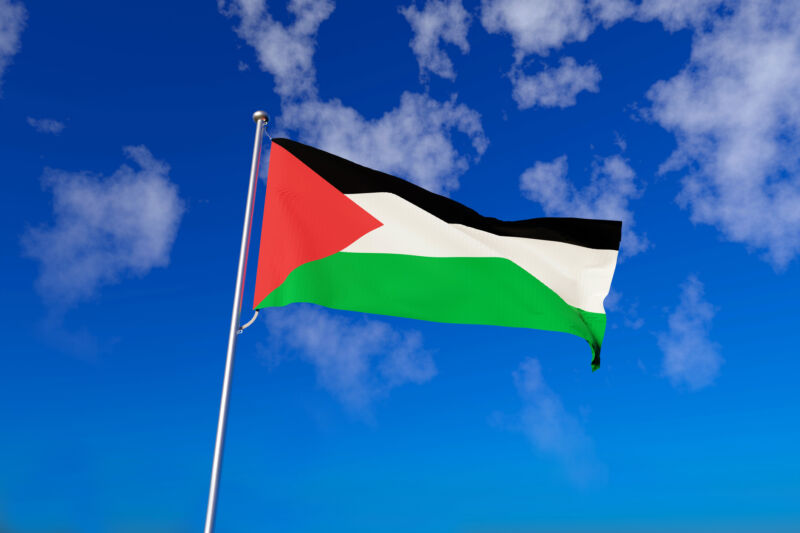 Instagram sorry for translation error that put “terrorist” in Palestinian bios