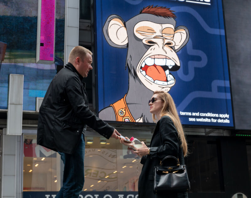 Bored Ape creator says UV lights at ApeFest burned attendees’ eyes and skin