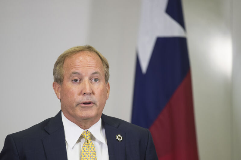 Texas sues Pfizer with COVID anti-vax argument that is pure stupid