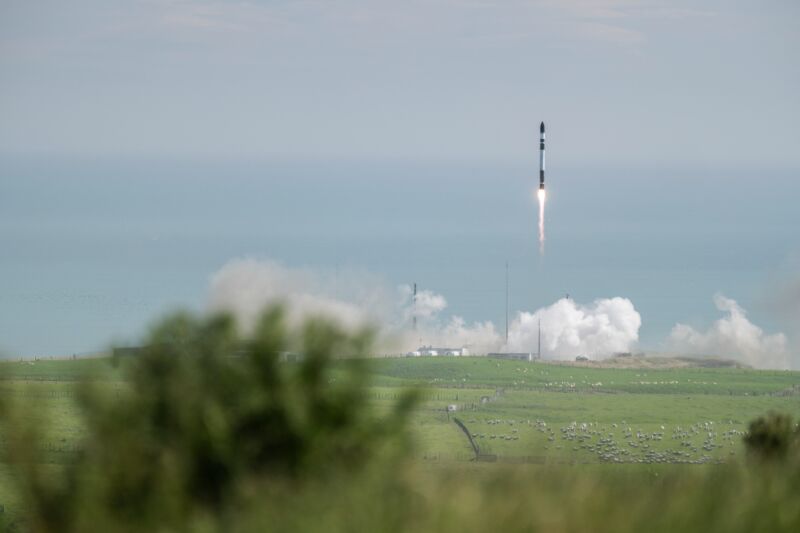 Rocket Report: Vulcan stacked for launch; Starship aces test ahead of third flight