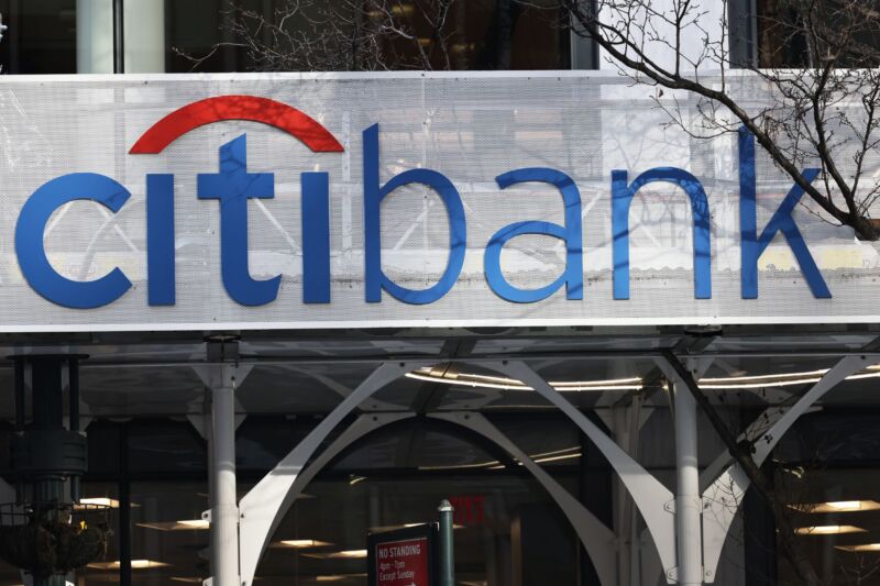 Lawsuit: Citibank refused to reimburse scam victims who lost “life savings”