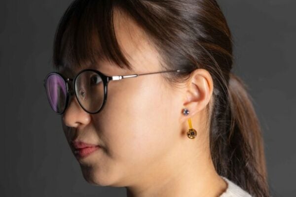 Monitor Body Temp With Smart Earring #WearableWednesday