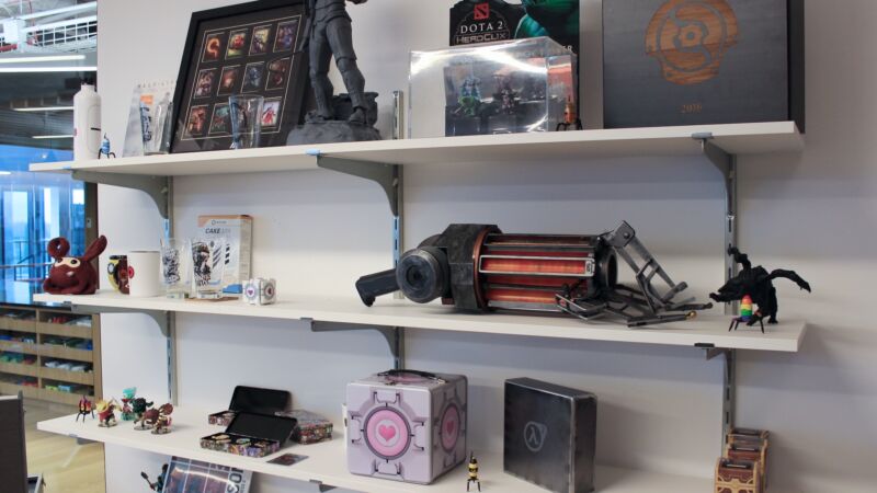 Leaks from Valve’s Deadlock look like a pressed sandwich of every game around