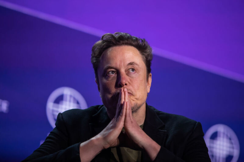 Elon Musk calls for “criminal prosecution” of X ad boycott perpetrators