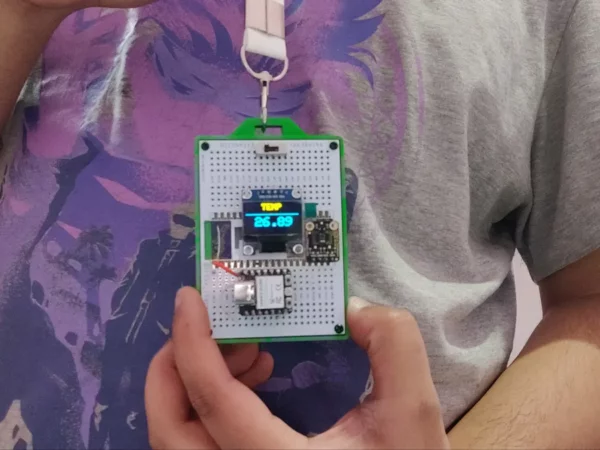 DIY Wearable Temperature Card #WearableWednesday