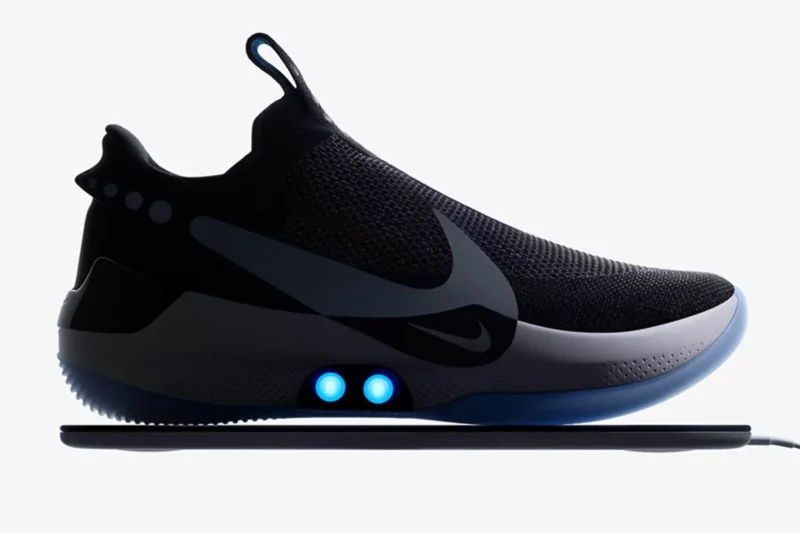 “Immensely disappointing”: Nike killing app for $350 self-tying sneakers 