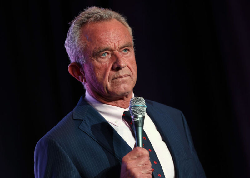 RFK Jr’s anti-vaccine group can’t sue Meta for agreeing with CDC, judge rules