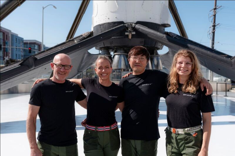 SpaceX announces first human mission to ever fly over the planet’s poles